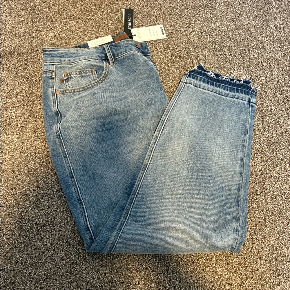Judy Blue Light Wash Distressed Hem Jeans – NWT Women’s Denim - Boyfriend fit